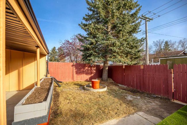 471 Cedarpark Dr Sw, House other with 5 bedrooms, 3 bathrooms and 1 parking in Calgary AB | Image 20