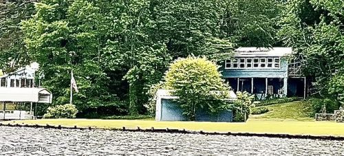 318 Lake Shore Dr, Ashland, MS, 38603-6066 | Card Image