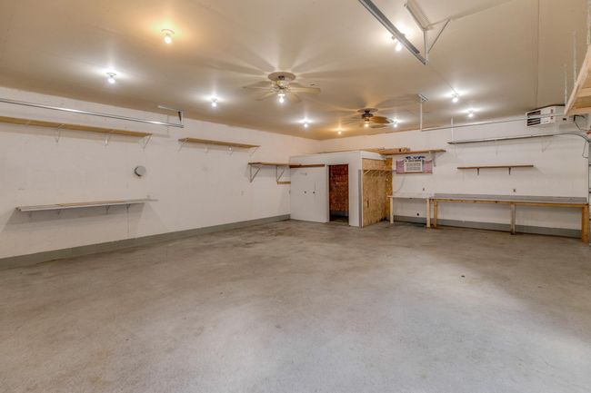 Detached Garage / Shop | Image 35