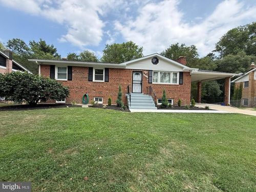 6911 Groveton Dr, CLINTON, MD, 20735-4044 | Card Image