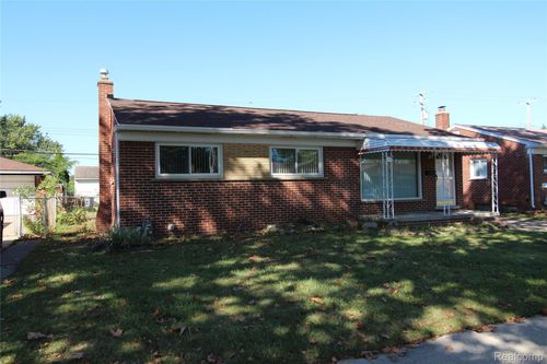 5743 Plainfield St, Dearborn Heights, MI, 48127-2831 | Card Image