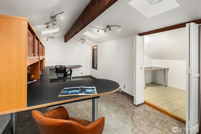 4461 E Mercer Way, House other with 4 bedrooms, 3 bathrooms and null parking in Mercer Island WA | Image 19