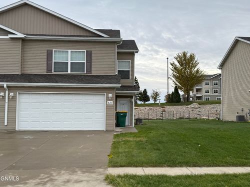 821 Bremner Ave, Bismarck, ND, 58503-1197 | Card Image
