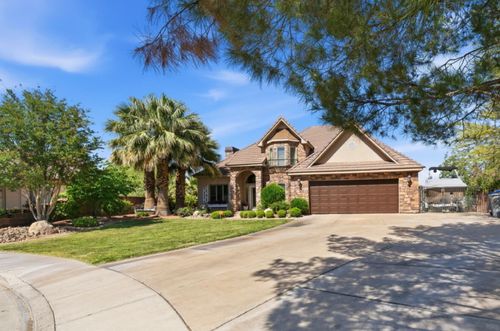 834 N Dusk Dr, St George, UT, 84770-5146 | Card Image