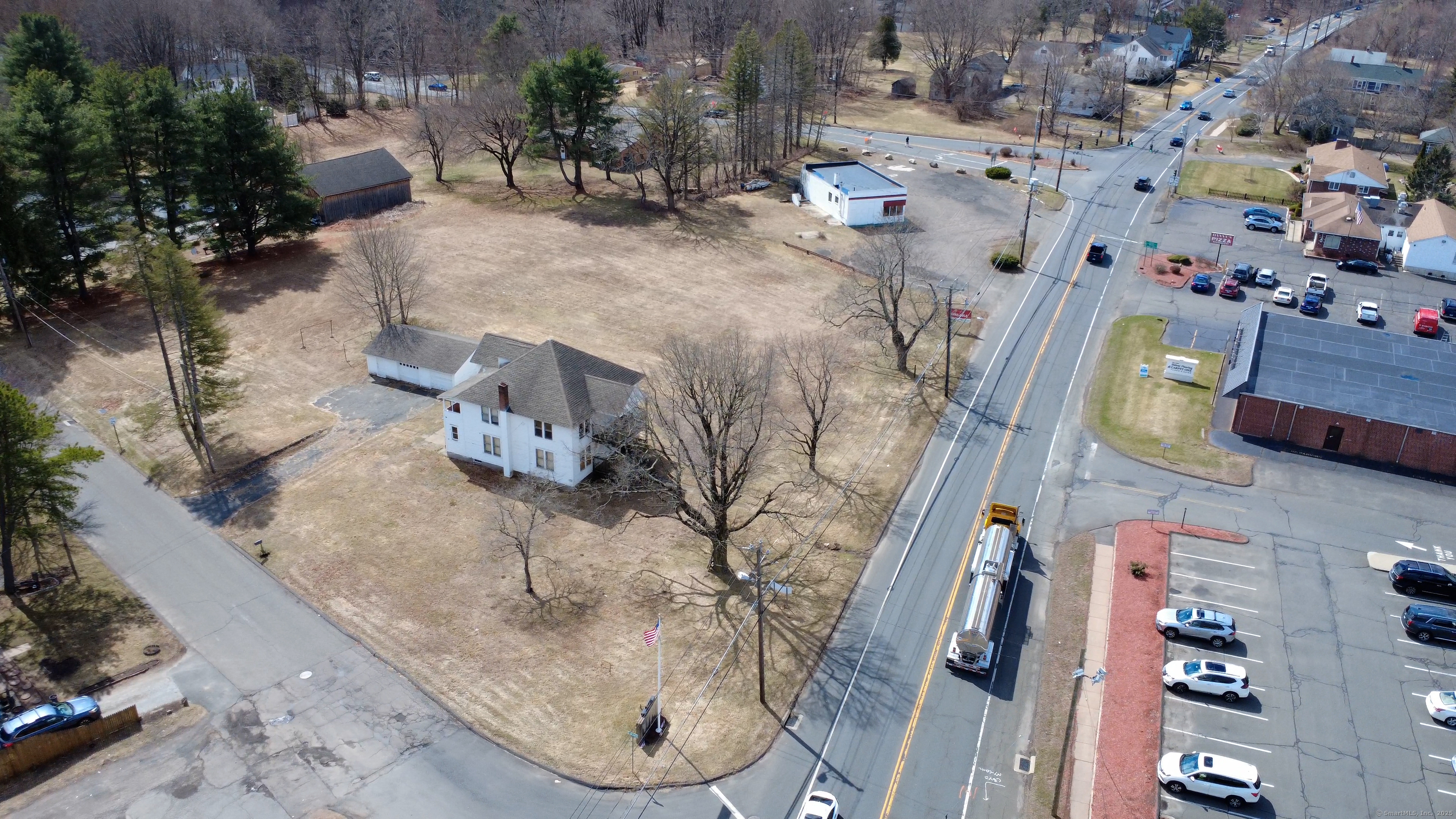 534 Hazard Ave, Enfield, CT 06082
