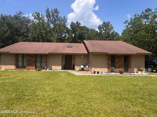 3117 N 2nd St, Ocean Springs, MS, 39564-7446 | Card Image