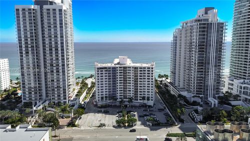 3505 Ocean Dr, Hollywood, FL, 33019-2831 | Card Image