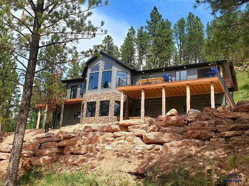 20076 Higgins Gulch Rd, Spearfish, SD, 57783-6095 | Card Image