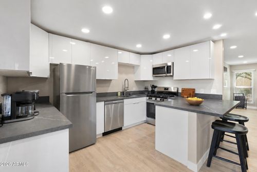 102-4950 N Miller Rd, Scottsdale, AZ, 85251-1567 | Card Image