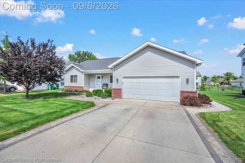 47 Old Carriage Ln, Lapeer, MI, 48446-4607 | Card Image