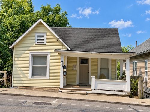 79 W Union St, Athens, OH, 45701 | Card Image
