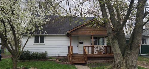 952 Hunter Ave, Ypsilanti, MI, 48198-3128 | Card Image