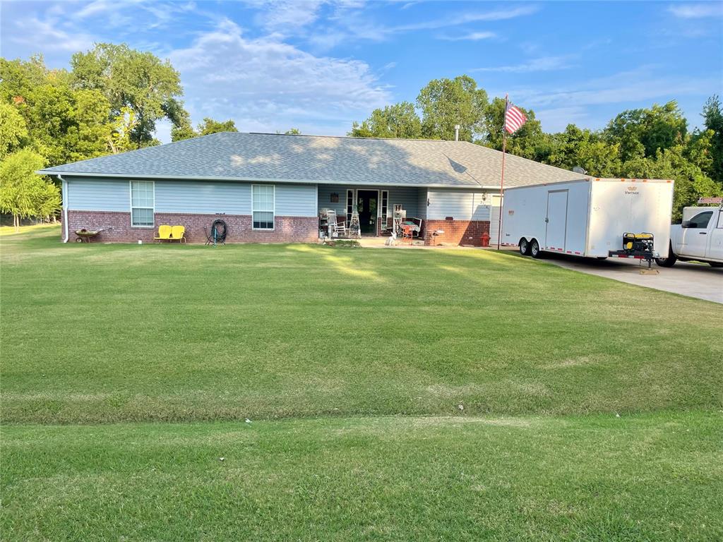 Nichols Dr, Choctaw, OK 73020