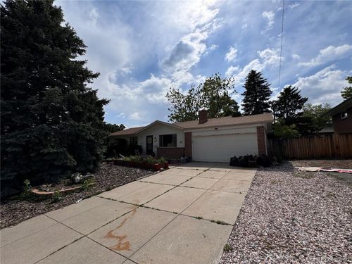 1843 S Urban Way, Lakewood, CO, 80228-3940 | Card Image