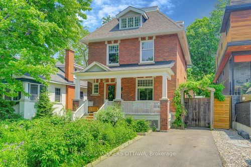 461 Golden Ave, Ottawa, ON, K2A2E4 | Card Image