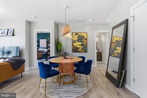 305-911 2nd St Ne, WASHINGTON, DC, 20002-4032 | Card Image
