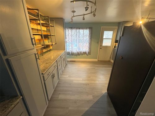 2374 Bradford Dr, Grand Blanc, MI, 48507-4404 | Card Image