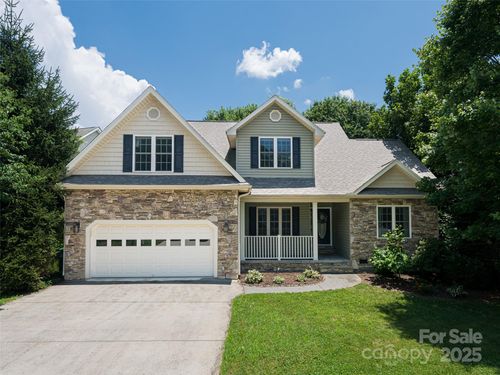 19 Driftstone Cir, Arden, NC, 28704-9140 | Card Image