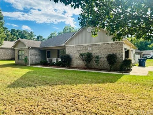 424 Nottingham Dr, Cabot, AR, 72023-3857 | Card Image