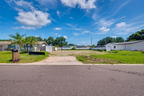 13945 Trinidad Dr, SEMINOLE, FL, 33776-1343 | Card Image