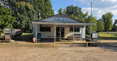 2119 Nathan Rd, Nashville, AR, 71852-8201 | Card Image