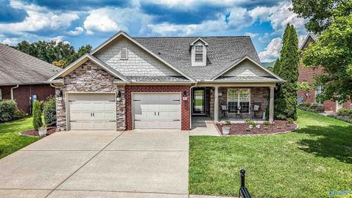 2413 Habersham Dr Se, Owens Cross Roads, AL, 35763-9721 | Card Image