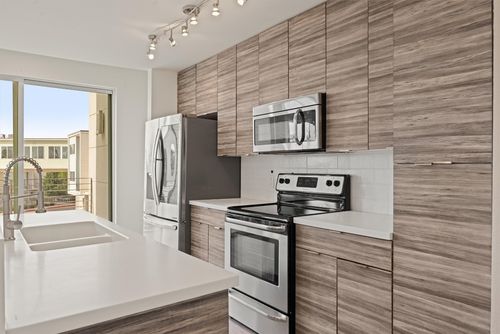 unit-244-604 N Bluff Dr, Austin, TX, 78745-0013 | Card Image