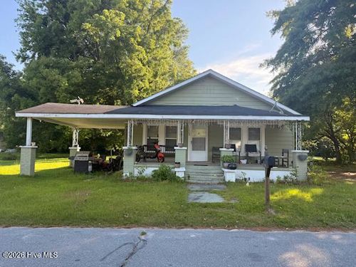 1009 Bunting St, Clinton, NC, 28328-2722 | Card Image