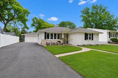 109 S Elm St, Palatine, IL, 60067-6011 | Card Image