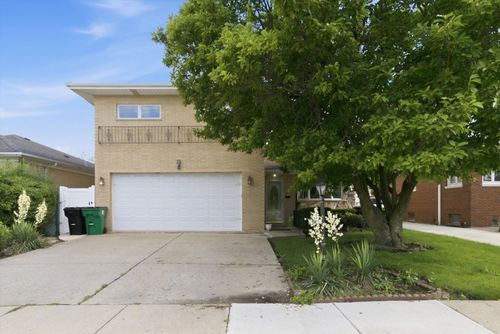 10623 Windsor Dr, Westchester, IL, 60154-5154 | Card Image