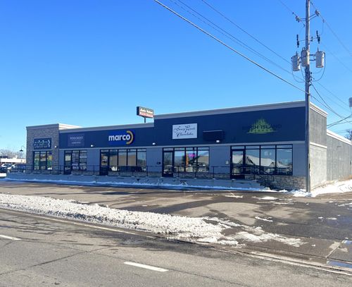 end-cap-411-401 W Washington St, Brainerd, MN, 56401-2925 | Card Image