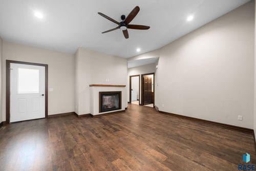 310 S Vermont Ave, Platte, SD, 57369 | Card Image
