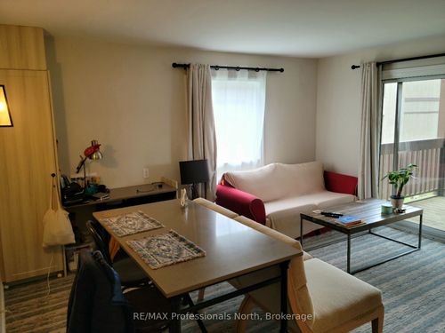 54-207-1235 Deerhurst Dr, Huntsville, ON, P1H2E8 | Card Image