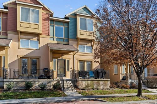 810 Farmington Xing, Farmington, UT, 84025-3854 | Card Image