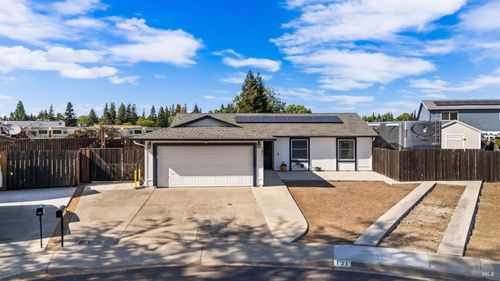 131 Natick Court, Vacaville, CA, 95687 | Card Image