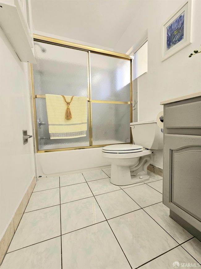 21235 Kahlert St, House other with 3 bedrooms, 2 bathrooms and 1 parking in Castro Valley CA | Image 35