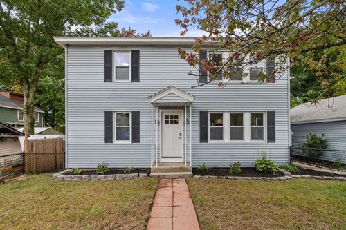 8 Blue Hill Ave, Nashua, NH, 03064-1341 | Card Image