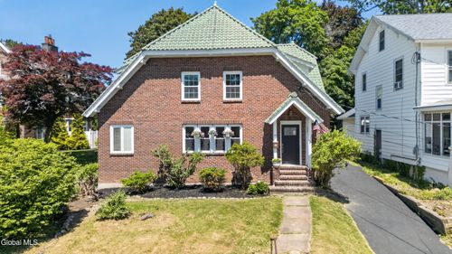 37 Grant Ave, Amsterdam, NY, 12010-2423 | Card Image