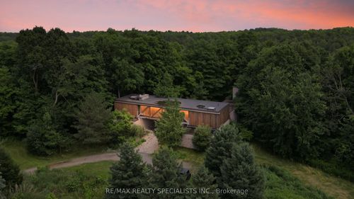 15139 Rockside Rd, Terra Cotta, ON, L7C1V4 | Card Image
