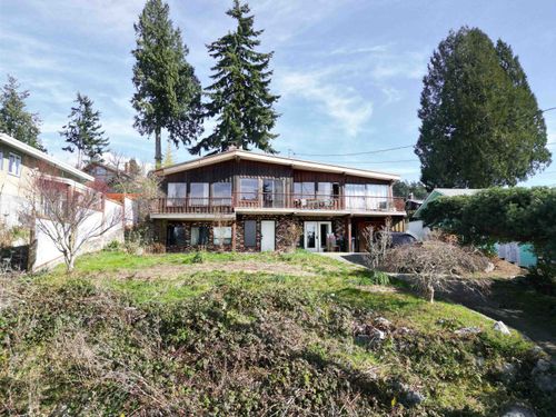 4934 Geer Rd, Sechelt, BC, V7Z0B7 | Card Image