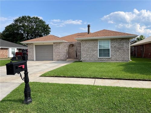 3 Caddo Ct, Kenner, LA, 70065-3920 | Card Image