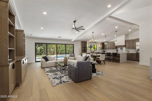 7528 E Windrose Dr, Scottsdale, AZ, 85260-4744 | Card Image