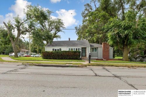 7901 Maple St, Omaha, NE, 68134-6552 | Card Image