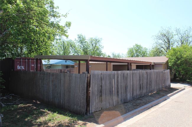 1281 W Eden St, House other with 3 bedrooms, 1 bathrooms and null parking in Munday TX | Image 31