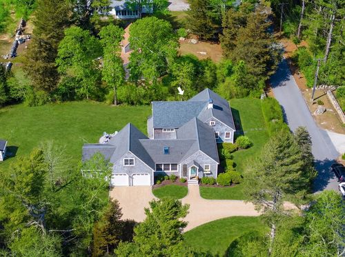 81 Aucoot Rd, Mattapoisett, MA, 02739-2401 | Card Image