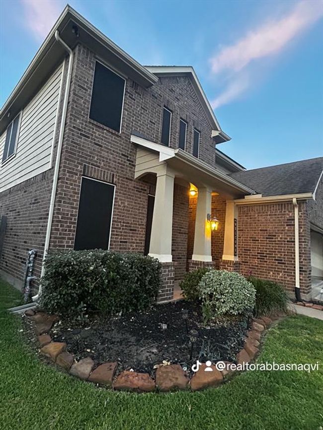 7615 Adobe Canyon Ln, House other with 5 bedrooms, 3 bathrooms and 2 parking in Richmond TX | Image 5