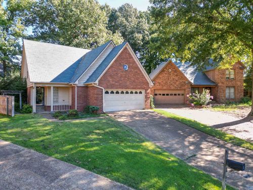 8904 Lake Edge Cv E, Cordova, TN, 38016-8404 | Card Image