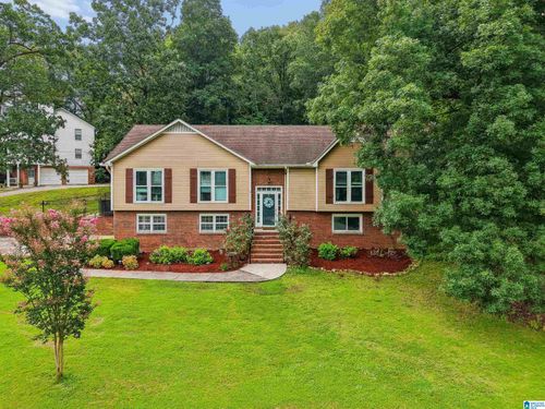 1716 Russet Woods Ln, HOOVER, AL, 35244-8209 | Card Image