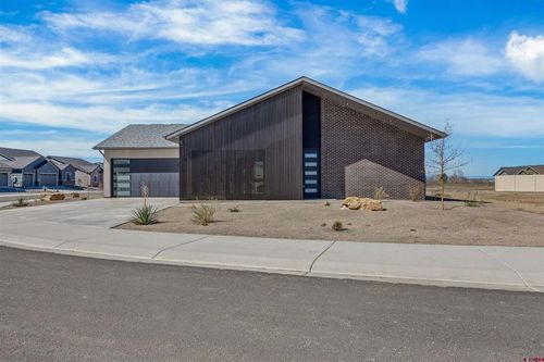 3435 Kestrel Loop, Montrose, CO, 81401-7453 | Card Image