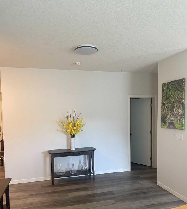 112 - 80 Carrington Plaza Nw, Condo with 2 bedrooms, 2 bathrooms and 1 parking in Calgary AB | Image 5